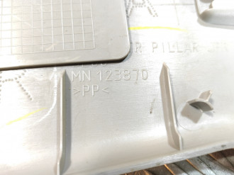 Обшивка стойки правая Mitsubishi L200 КВ