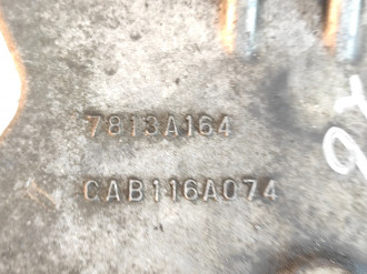 Кронштейн компрессора кондиционера Mitsubishi Lancer 9