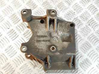 Кронштейн компрессора кондиционера Mitsubishi Lancer 9