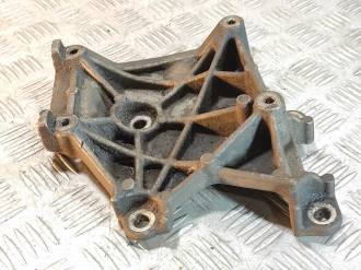 Кронштейн компрессора кондиционера Mitsubishi Lancer 9