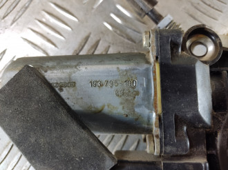 Стеклоподъемник задний левый Mitsubishi Carisma 2000 2003