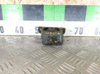 Опора двигателя Mitsubishi Carisma 2000 2003