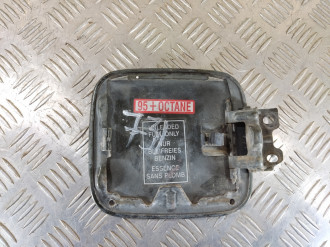 Лючок бензобака Mitsubishi Carisma 2000 2003