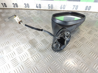 Зеркало правое Mitsubishi Carisma 2000 2003