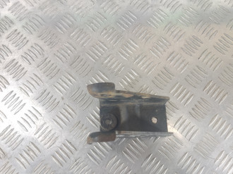 Кронштейн кпп Mitsubishi Carisma 2000 2003