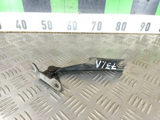 Петля капота левая Mitsubishi Carisma 2000 2003