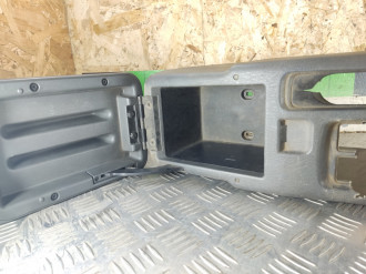 Подлокотник Mitsubishi Carisma 2000 2003