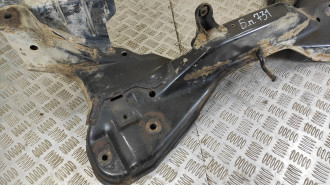 Балка подмоторная Mitsubishi Carisma 2000 2003