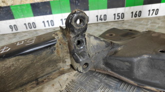 Балка подмоторная Mitsubishi Carisma 2000 2003