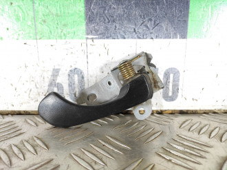 Ручка двери внутренняя передняя правая Mitsubishi Carisma 2000 2003