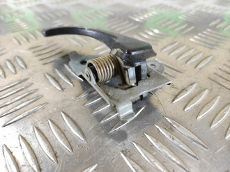 Ручка двери внутренняя задняя левая Mitsubishi Carisma 2000 2003