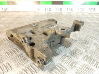 Кронштейн компрессора кондиционера Mitsubishi Lancer 9