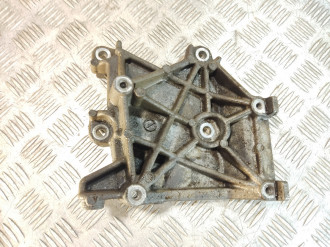 Кронштейн компрессора кондиционера Mitsubishi Lancer 9