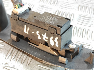 Кнопка стеклоподъемника Mitsubishi L200 КВ