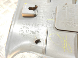 Обшивка стойки левая Mitsubishi L200 КВ