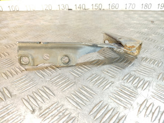 Петля капота правая Mitsubishi Lancer 9