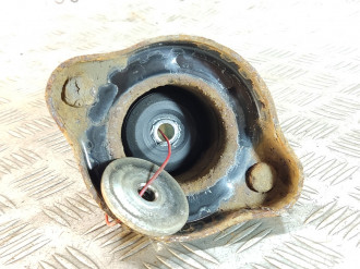 Опора заднего амортизатора Mitsubishi Lancer 9