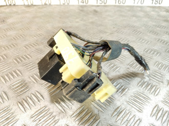 Блок предохранителей салонный Mitsubishi L200 K6,K7