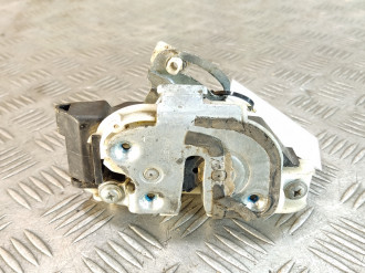 Замок двери задней левой Mitsubishi Outlander CU