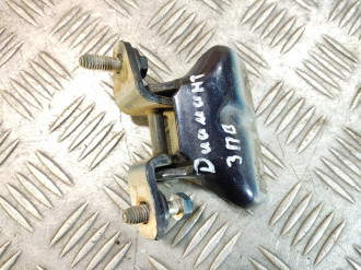 Петля двери задней правой верхняя Mitsubishi Diamant 1995