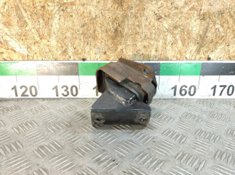 Опора двигателя левая Mitsubishi L200 K6,K7