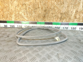 Уплотнитель стекла Mitsubishi Outlander CU