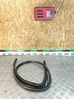 Уплотнитель двери передней левой Mitsubishi Outlander CU