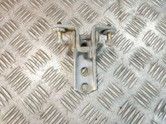 Петля двери задней левой нижняя Mitsubishi Outlander CU