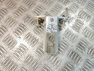 Петля двери задней правой нижняя Mitsubishi Outlander CU