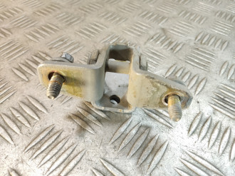 Петля двери задней правой нижняя Mitsubishi Outlander CU