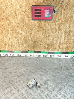 Петля двери задней левой верхняя Mitsubishi Outlander CU