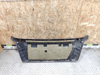 Обшивка крышки багажника Mitsubishi Outlander CU