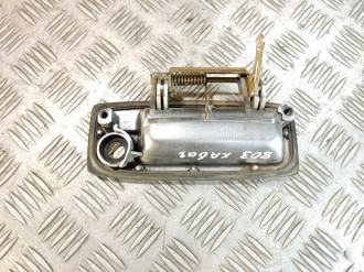 Ручка багажника наружняя Mitsubishi Outlander CU