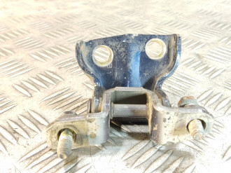 Петля двери задней левой нижняя Mitsubishi Lancer 7