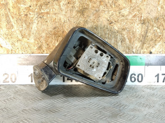 Зеркало правое Mitsubishi Diamant 1995