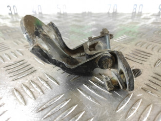 Петля двери задней левой нижняя Mitsubishi Carisma 2000 2003