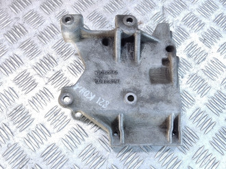 Кронштейн компрессора кондиционера Mitsubishi Lancer 9