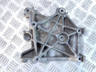 Кронштейн компрессора кондиционера Mitsubishi Lancer 9