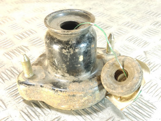 Опора заднего амортизатора Mitsubishi Lancer 9