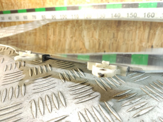 Стекло двери задней левой Mitsubishi Lancer 9