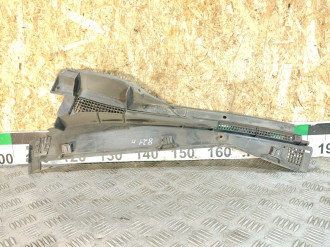 Жабо Mitsubishi Lancer 9