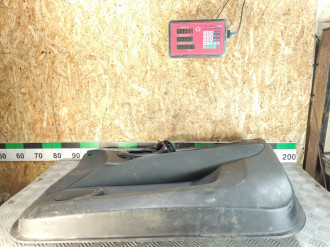 Обшивка двери передней правой Mitsubishi Space star 1998-2004