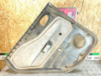 Обшивка двери задней правой Mitsubishi Space star 1998-2004