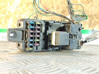 Блок предохранителей моторный Mitsubishi Space star 1998-2004