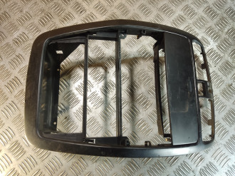 Рамка магнитолы Mitsubishi Space star 1998-2004