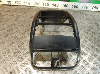 Рамка магнитолы Mitsubishi Space star 1998-2004