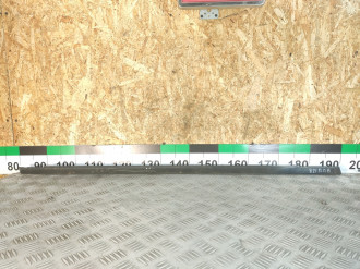 Молдинг стекла двери правой передней Mitsubishi Lancer 9