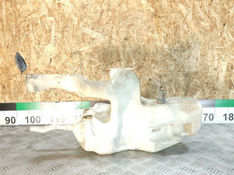 Бачок омывателя лобового стекла Mitsubishi Space star 1998-2004