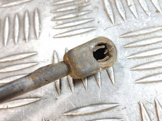 Амортизатор двери багажника Mitsubishi Space star 1998-2004