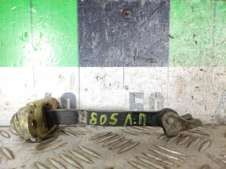 Ограничитель двери передний Mitsubishi Space star 1998-2004